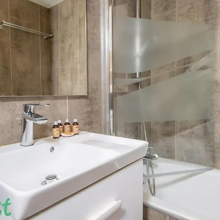 Studio - Palais Des Festivals * Канны